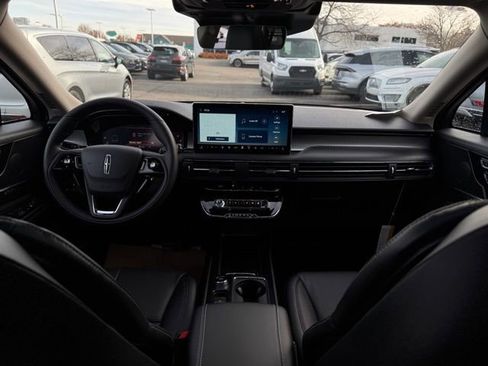 New 2026 Lincoln Corsair Premiere image 22