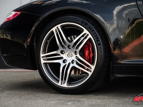 Used 2009 Porsche 911 Carrera S RWD image 35