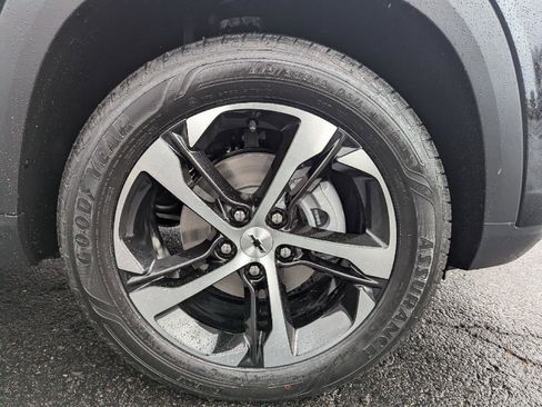 New 2026 Chevrolet Trax RS w/ Sunroof Package image 13