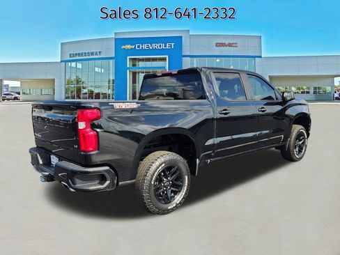 Used 2019 Chevrolet Silverado 1500 LT Trail Boss w/ Convenience Package AWD/4WD image 7
