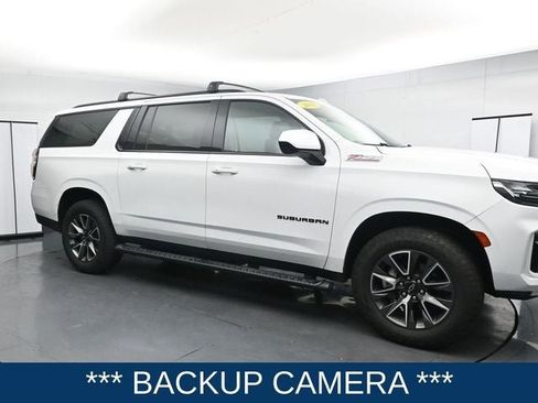 Used 2022 Chevrolet Suburban Z71 AWD/4WD image 2