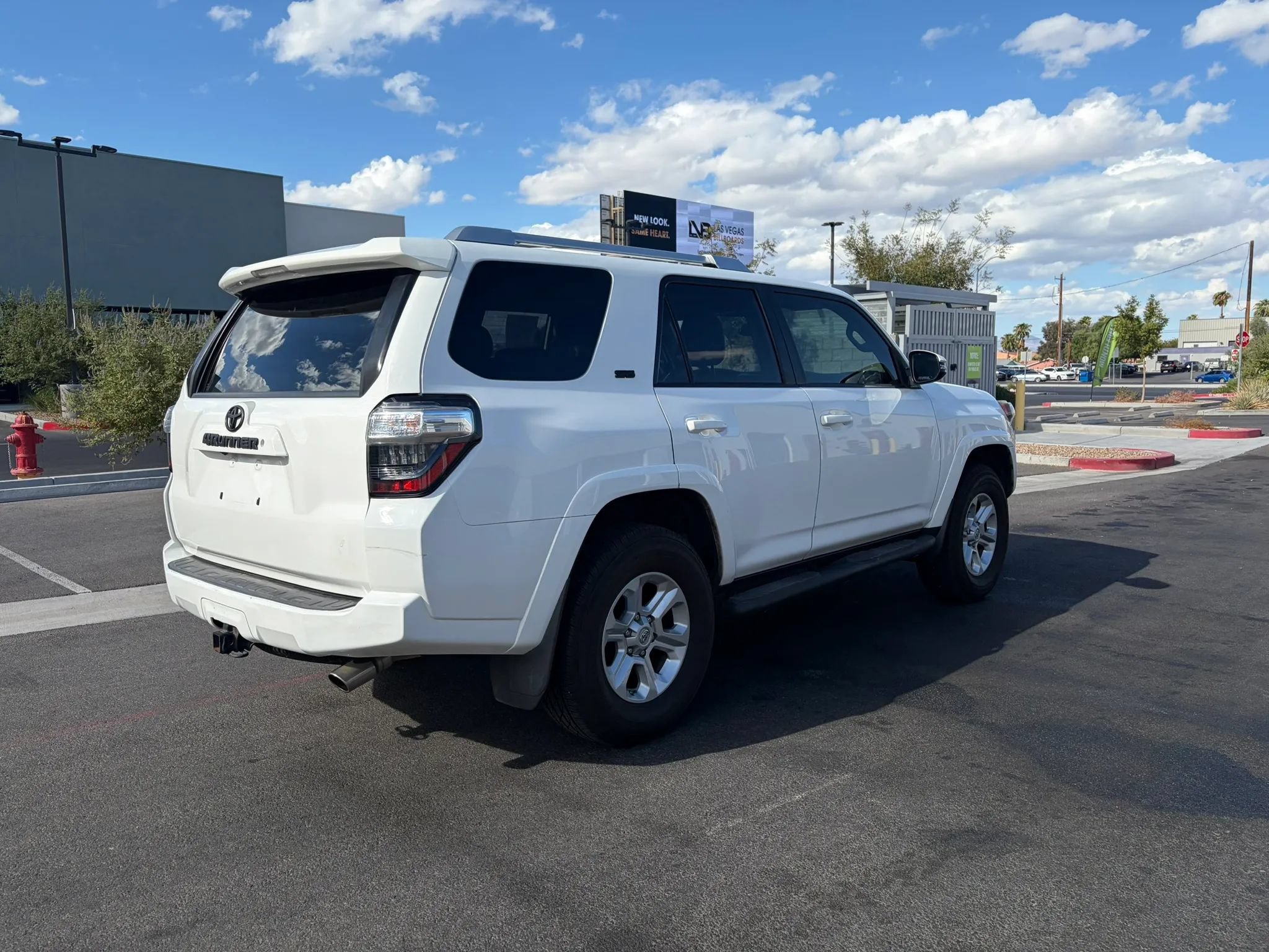 Used 2018 Toyota 4Runner SR5 Premium RWD image 5