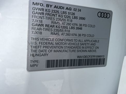 Used 2024 Audi Q3 2.0T Premium image 36