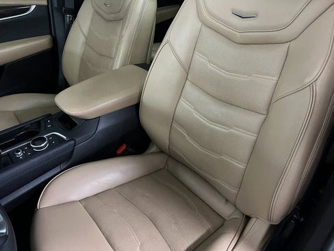 Certified 2024 Cadillac XT6 Sport w/ Platinum Package image 16