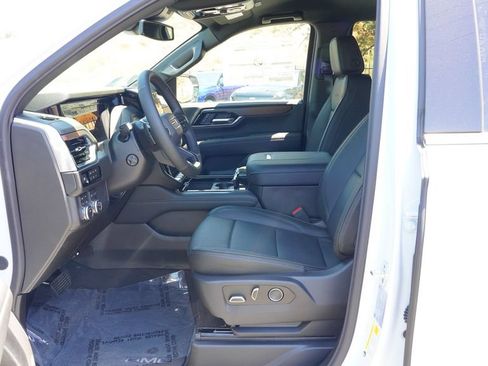 New 2026 GMC Yukon Denali AWD/4WD image 12