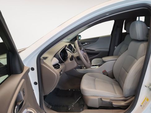 Used 2020 Chevrolet Malibu LS FWD image 22