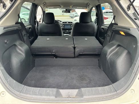 Used 2020 Nissan Leaf SV Plus image 19