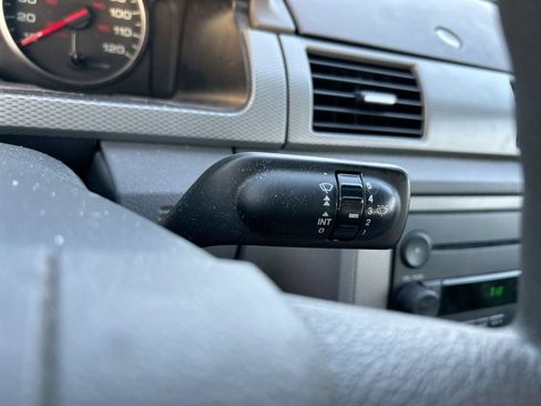 Used 2006 Ford Five Hundred SE FWD image 17