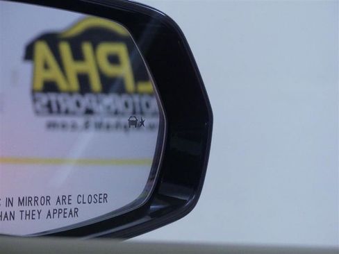 Used 2022 Cadillac XT6 Sport w/ Platinum Package image 30