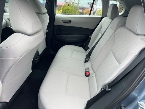 Used 2025 Toyota Corolla Cross L AWD/4WD image 17