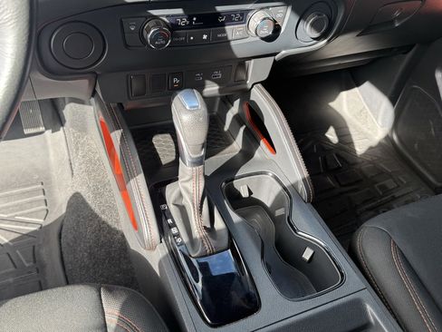 Used 2022 Nissan Frontier Pro-X w/ Technology Package image 24