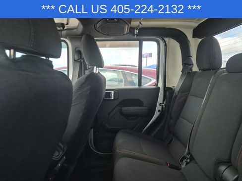 Used 2023 Jeep Gladiator Rubicon w/ LED Lighting Group image 24