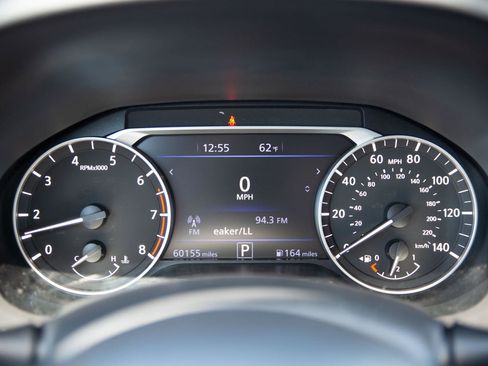 Used 2022 Nissan Altima 2.5 SR AWD/4WD image 11