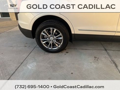 Certified 2022 Cadillac XT5 Premium Luxury w/ LPO, Floor Liner Package image 6