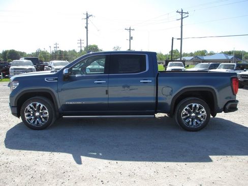 New 2026 GMC Sierra 1500 Denali w/ Denali Reserve Package AWD/4WD image 10