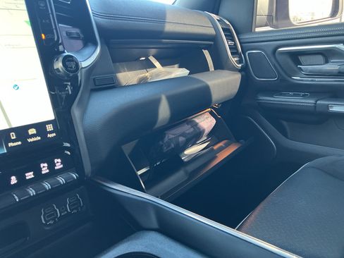 Used 2022 RAM 1500 Laramie image 25