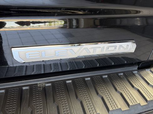 Used 2021 GMC Sierra 1500 Elevation w/ Preferred Package AWD/4WD image 16