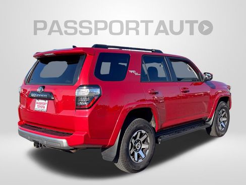 Used 2024 Toyota 4Runner TRD Off-Road AWD/4WD image 8