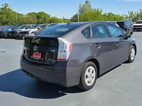 Used 2010 Toyota Prius Five FWD image 3