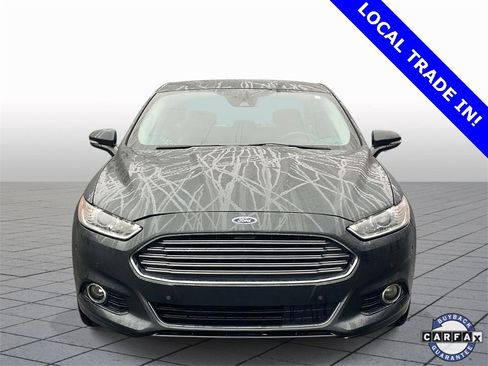 Used 2016 Ford Fusion Titanium image 2