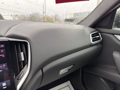 Used 2023 Maserati Ghibli Modena Q4 image 19