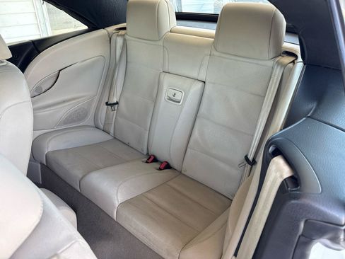 Used 2008 Volkswagen Eos FWD image 13
