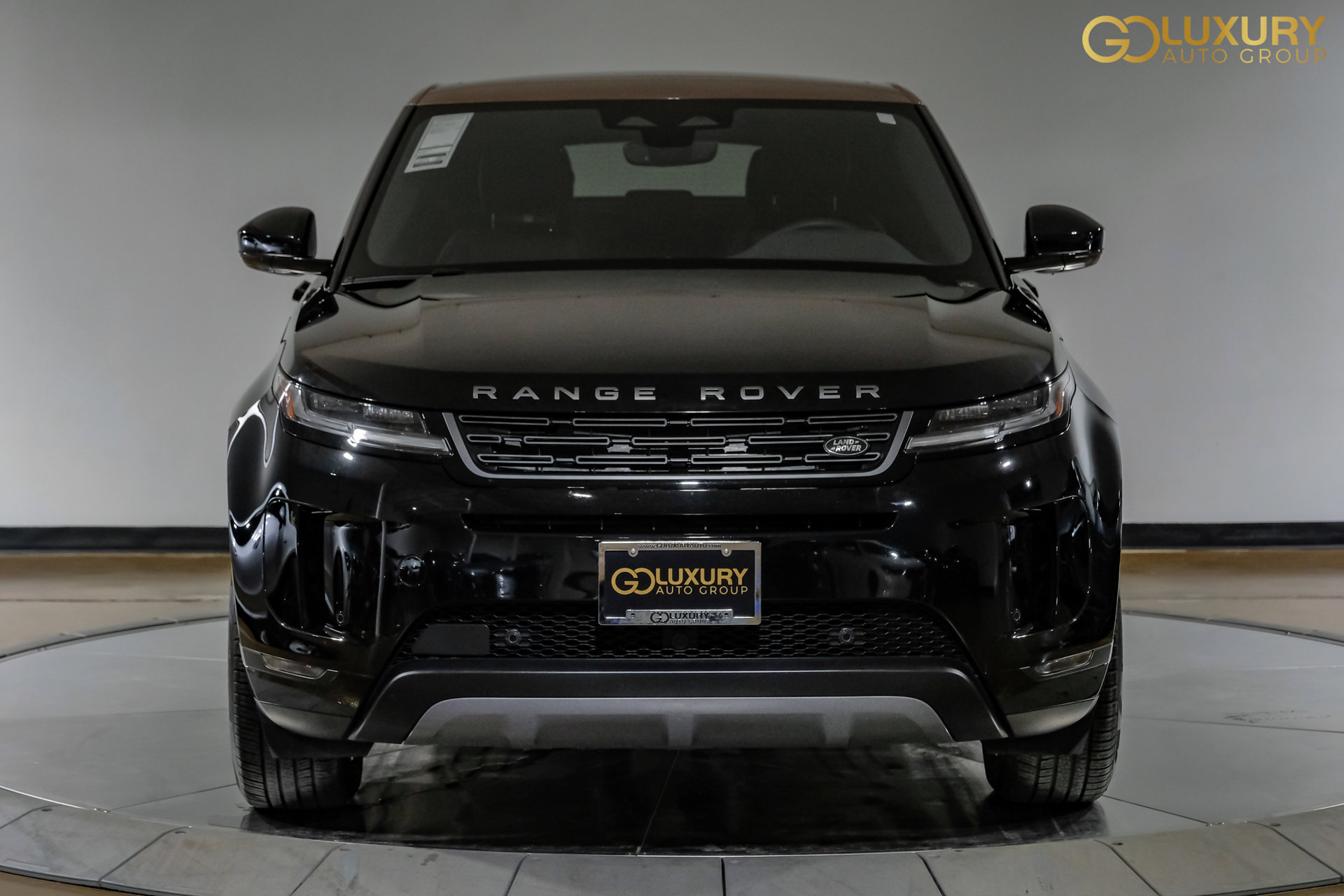 Used 2024 Land Rover Range Rover Evoque S AWD/4WD image 7