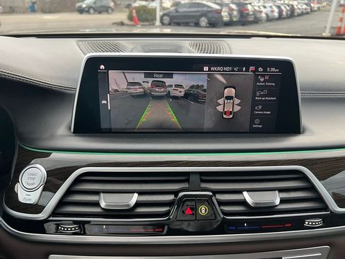 Used 2021 BMW 750i xDrive 750i xDrive w/ Executive Package image 46