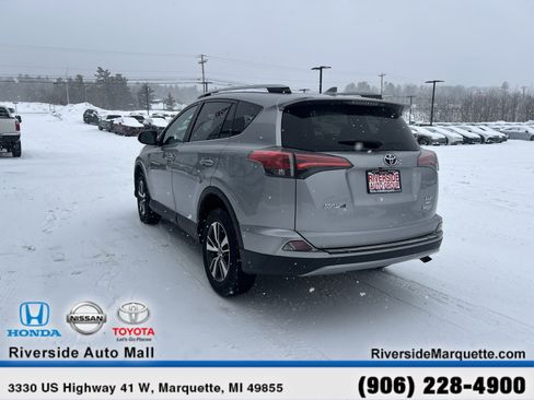 Used 2017 Toyota RAV4 XLE image 6