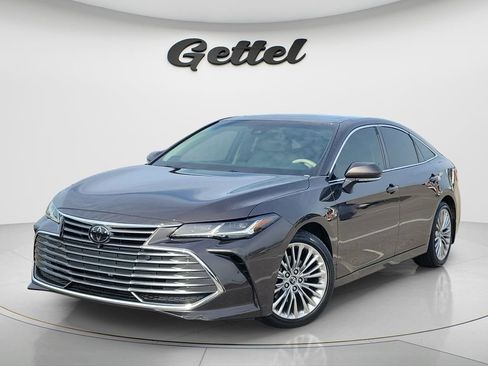 Certified 2019 Toyota Avalon Limited FWD image 1