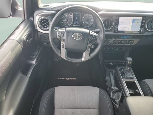 Certified 2023 Toyota Tacoma TRD Off-Road w/ Advanced Technology Package AWD/4WD image 12