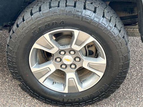 Used 2019 Chevrolet Colorado Z71 image 14
