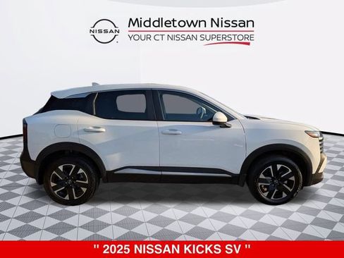 Certified 2025 Nissan Kicks SV AWD/4WD image 2