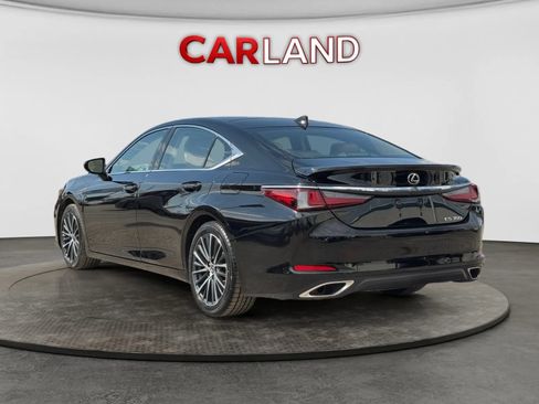 Used 2022 Lexus ES 350 w/ Premium Package FWD image 4