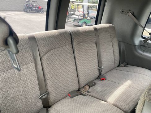 Used 2010 Chevrolet Express 3500 LT w/ LT Preferred Equipment Group RWD image 27