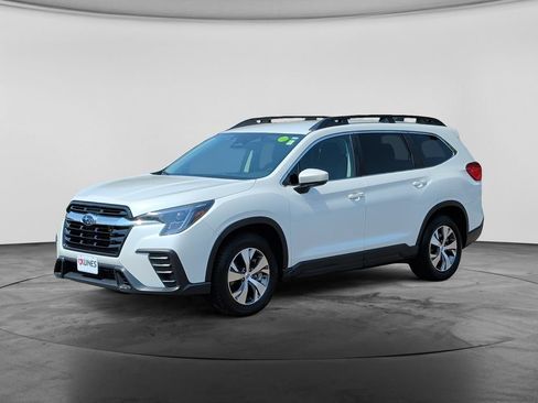 Used 2025 Subaru Ascent Premium AWD/4WD image 3