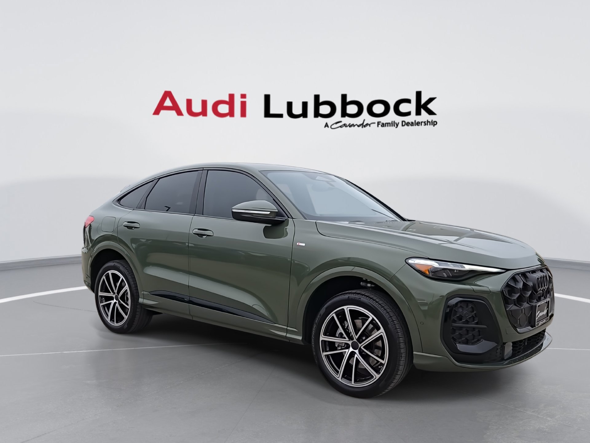 New 2026 Audi Q5 Premium Plus AWD/4WD image 2