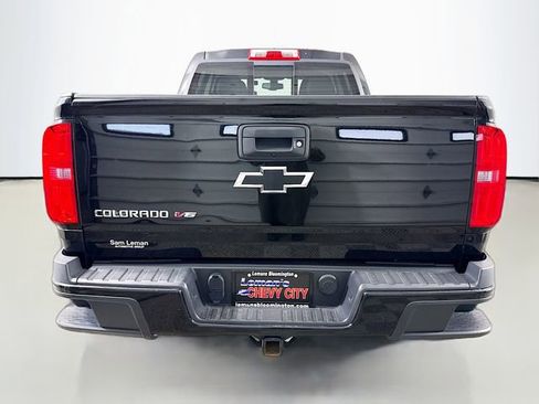 Used 2018 Chevrolet Colorado Z71 w/ Z71 Midnight Edition image 7