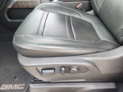 Used 2022 GMC Sierra 2500 Denali w/ Denali Ultimate Package image 25