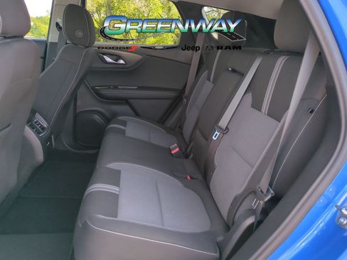 Used 2025 Chevrolet Blazer LT AWD/4WD image 15