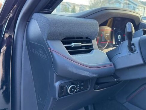 New 2026 Ford Explorer ST-Line w/ ST-Line Street Pack image 22