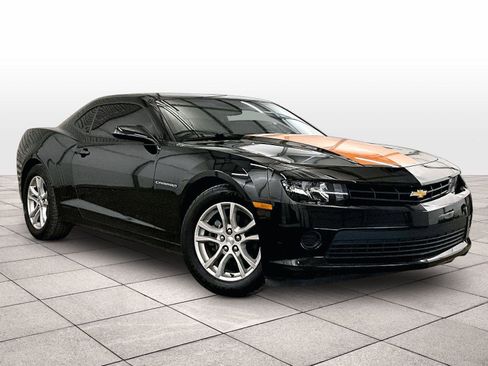 Used 2015 Chevrolet Camaro LS RWD image 3