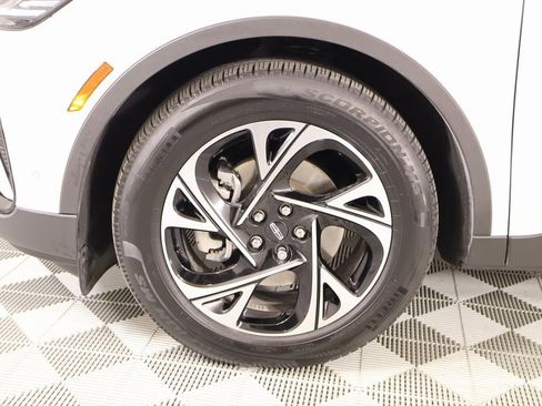 Used 2024 Lincoln Nautilus Premier w/ Equipment Group 102A image 19