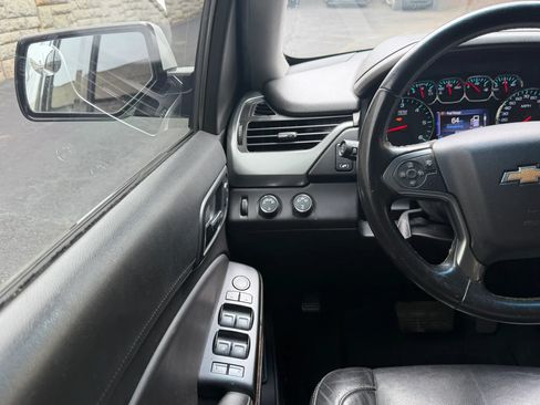 Used 2015 Chevrolet Tahoe LT AWD/4WD image 18