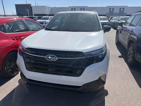 Used 2026 Subaru Forester Touring AWD/4WD image 5