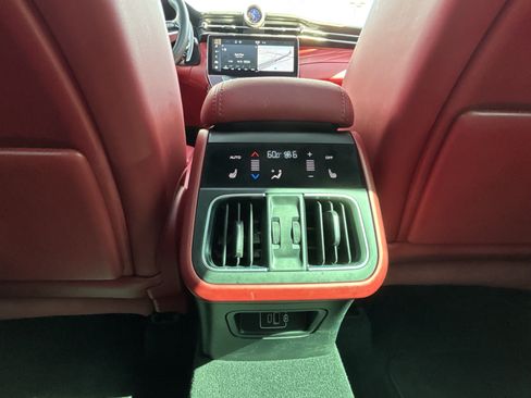 Used 2023 Maserati Grecale Modena AWD/4WD image 38