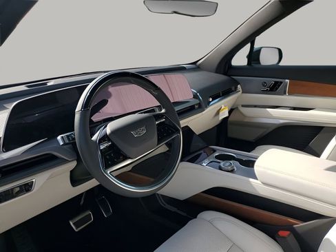 New 2026 Cadillac Vistiq Luxury AWD/4WD image 31