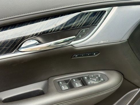 Certified 2024 Cadillac XT6 Premium Luxury FWD image 18