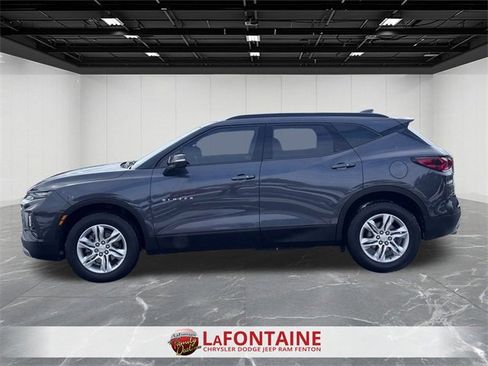 Used 2021 Chevrolet Blazer LT image 2