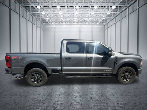 Used 2023 Ford F250 Lariat w/ Sport Appearance Package AWD/4WD image 7